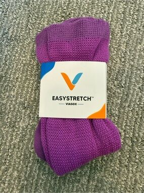 Viasox EasyStretch Knee High Socks M/L Amethyst Purple Non Binding Wide Calf NWT